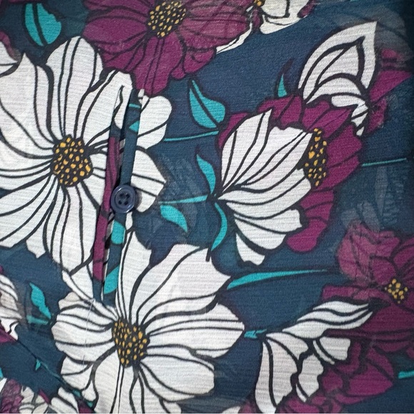 Kut from the Kloth sheer button down boho floral top size medium shirt - Picture 6 of 13